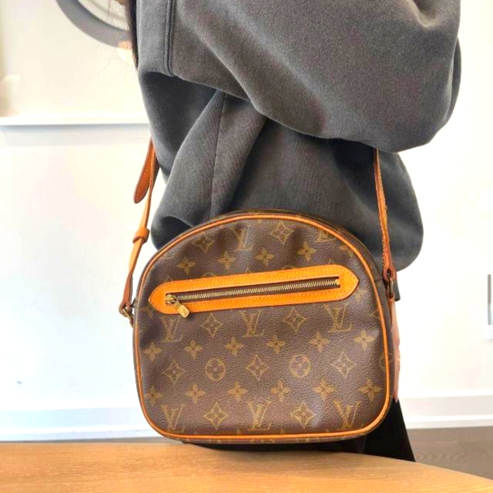 Authentic Louis Vuitton Senlis Crossbody